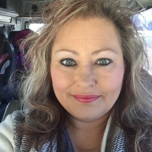 Meet your Posher, Lea